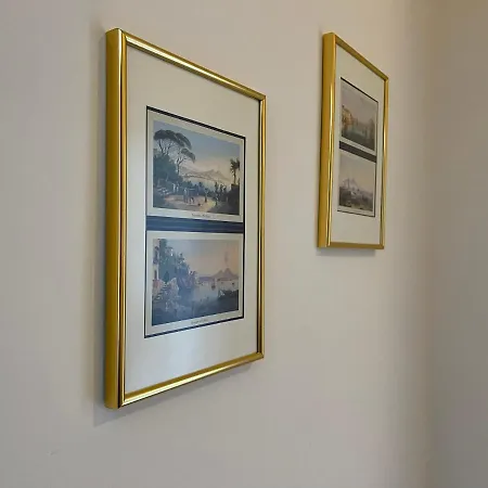 Apartment Inneapolis. Nel Cuore Della Citta Neapel